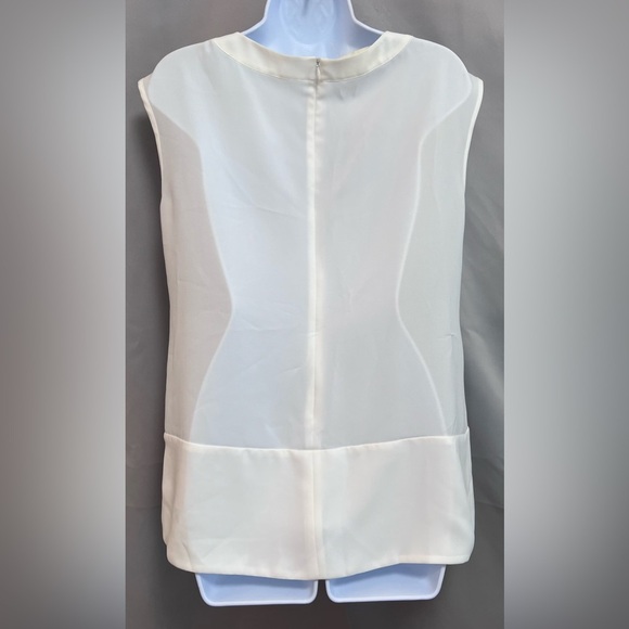 Maison Common Womens Pleated Sleeveless Crew Neck Top Blouse White Size 40 - Picture 3 of 11